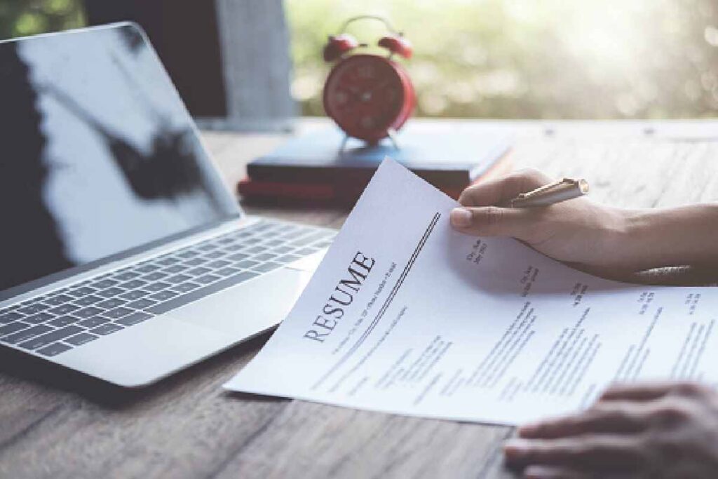 How To Create A Resume For Freshers