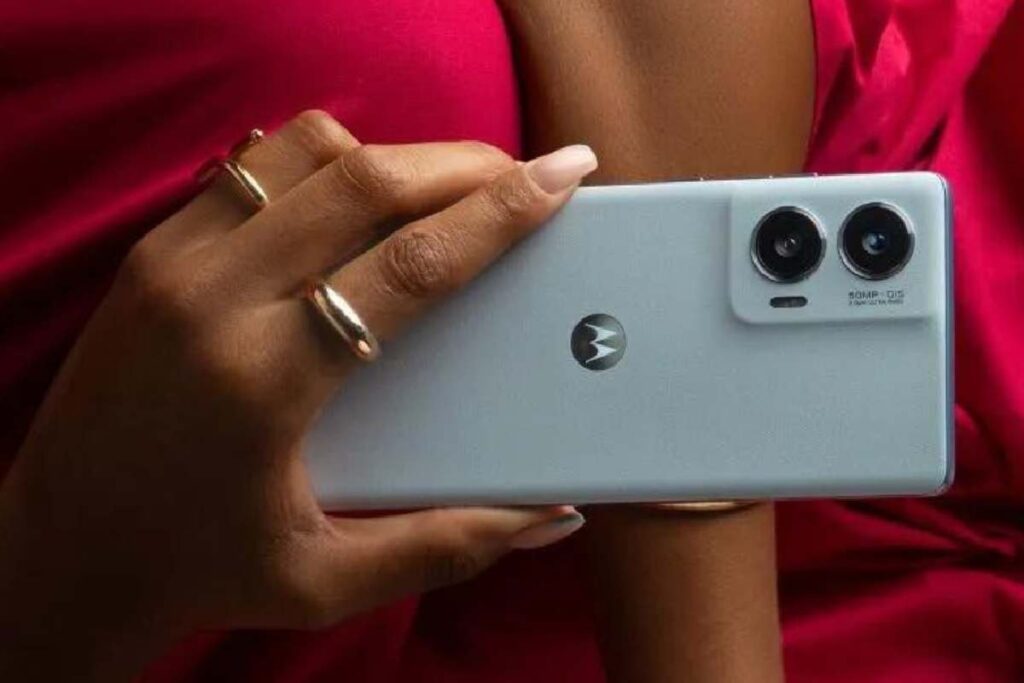 The Best Mobile Under 30000 in India (Aug 2024)